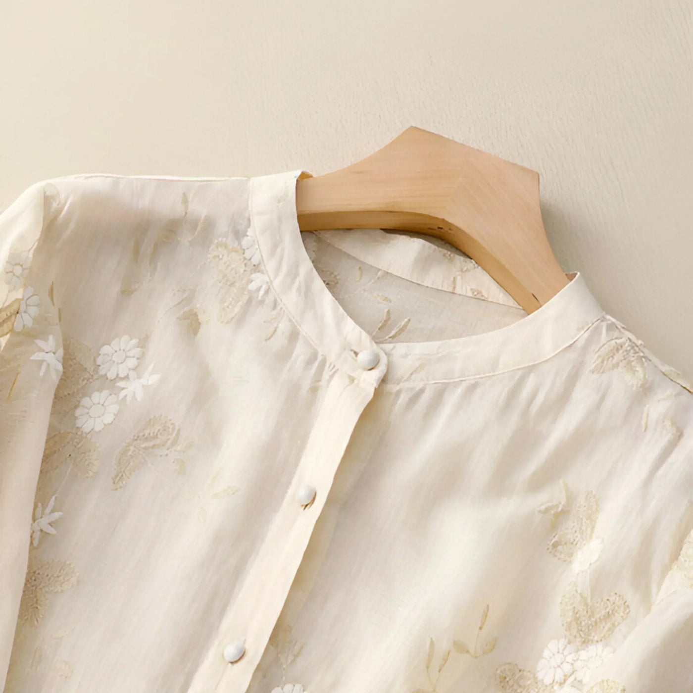 Celest | Floral Gestickte Baumwollbluse