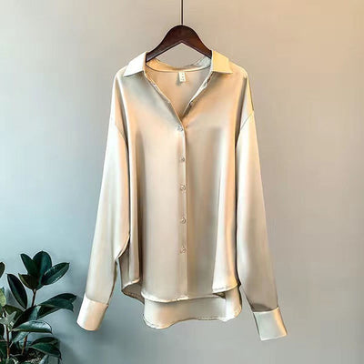 Olivia | Luxuriöse Satinbluse mit langen Ärmeln